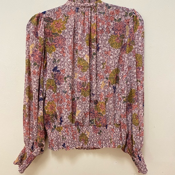 JOIE Floral V-neck Blouse in Size Medium - Picture 3 of 4
